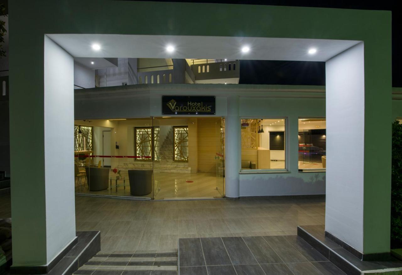 维罗扎基斯公寓式酒店 Platanés 外观 照片